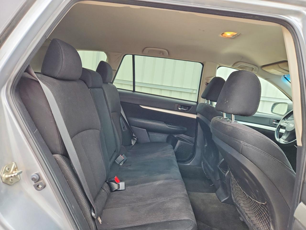 Subaru Outback 2.5i Premium