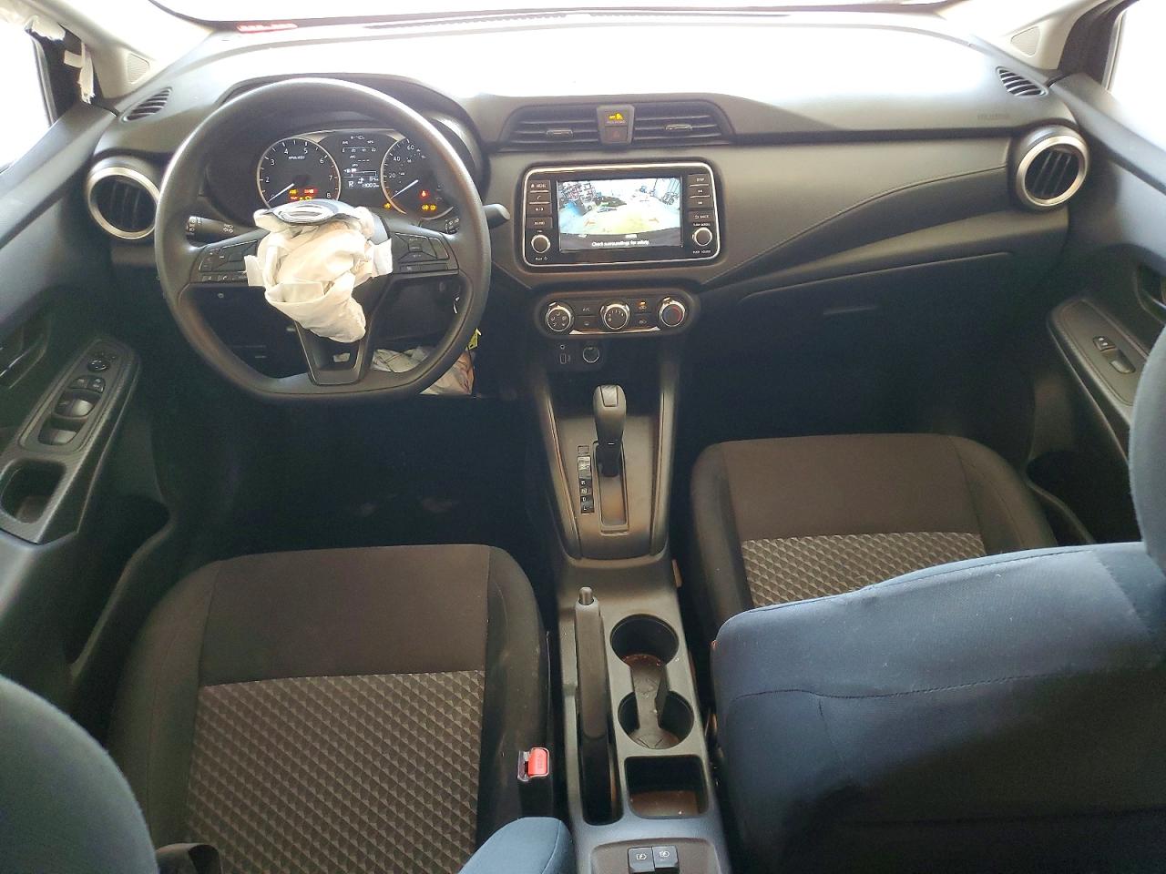 Nissan Versa S