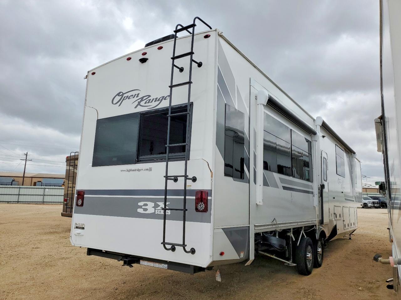 Highland Ridge Open Range