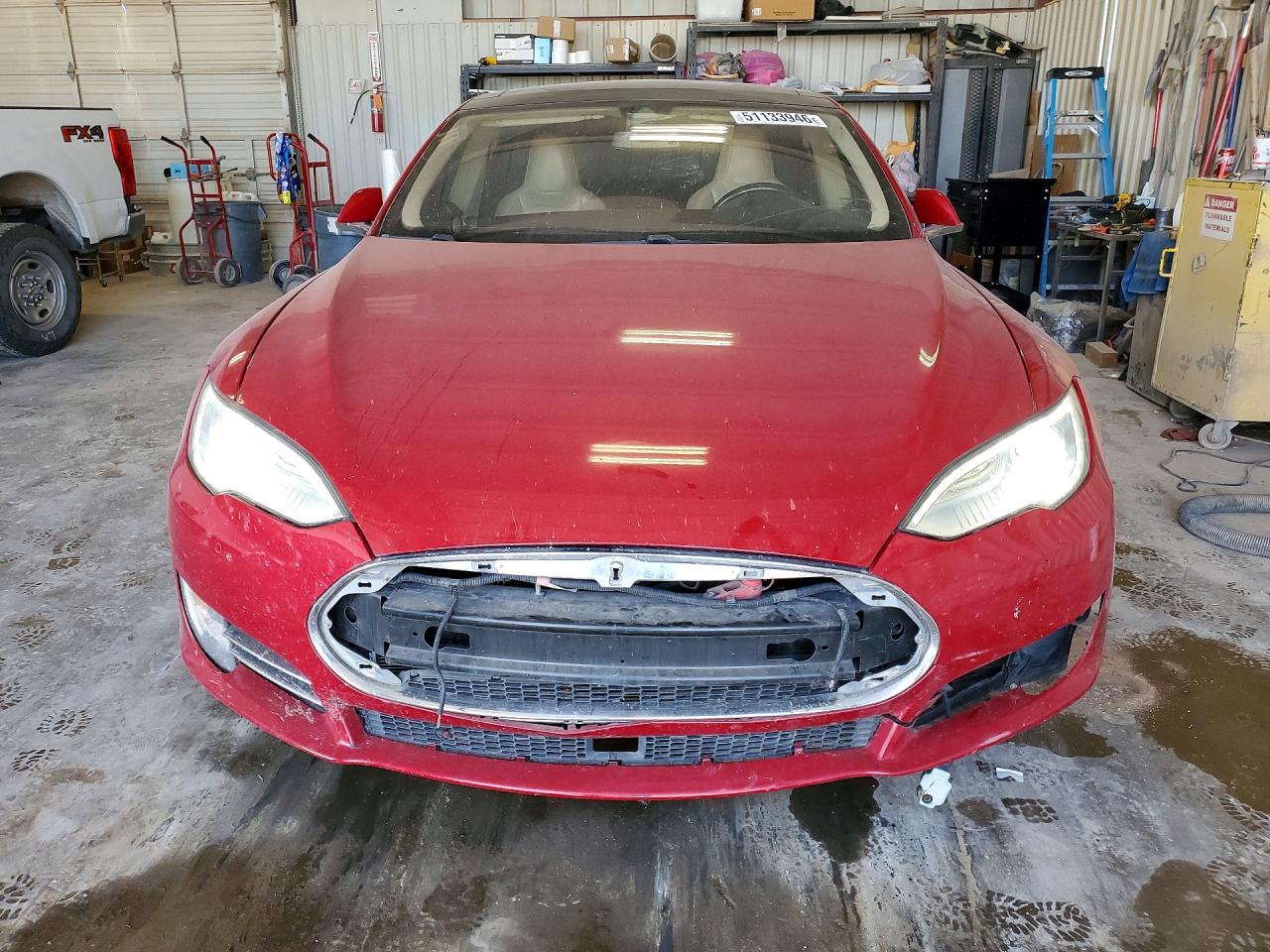 Tesla Model S 85d