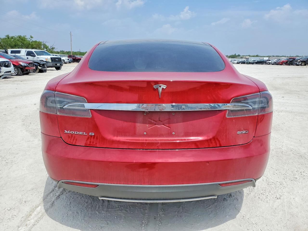 Tesla Model S 85d