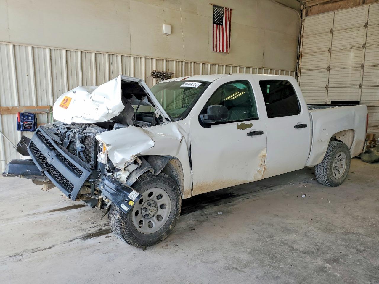 Salvage Chevrolet Silverado Image