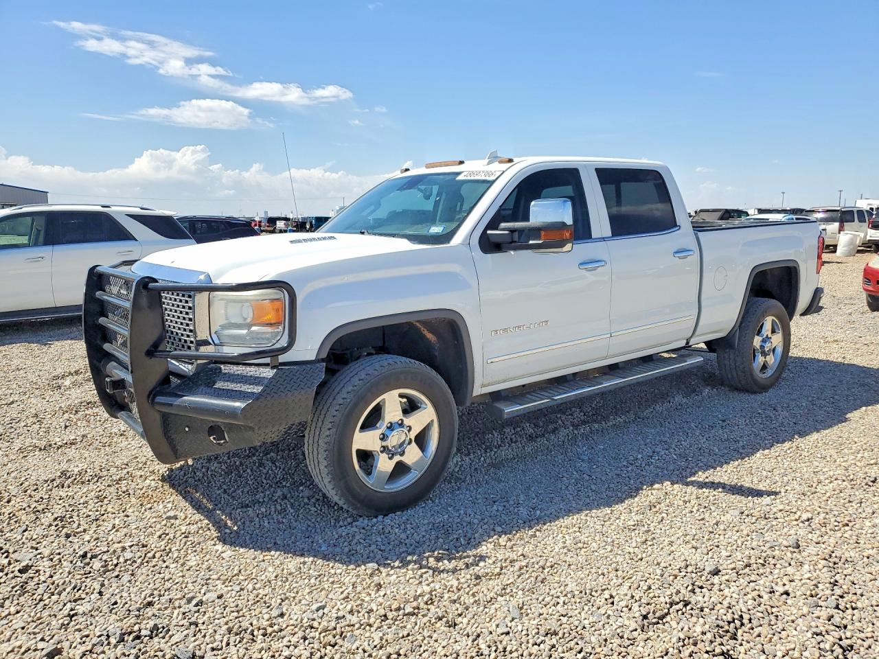 Salvage GMC Sierra Image