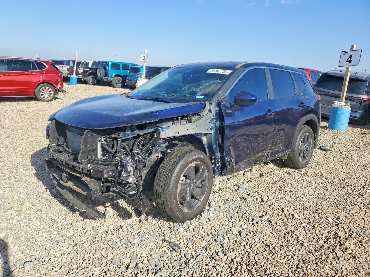 Salvage Nissan Rogue Image