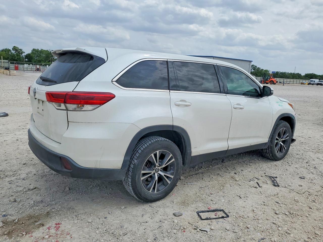 Toyota Highlander Le