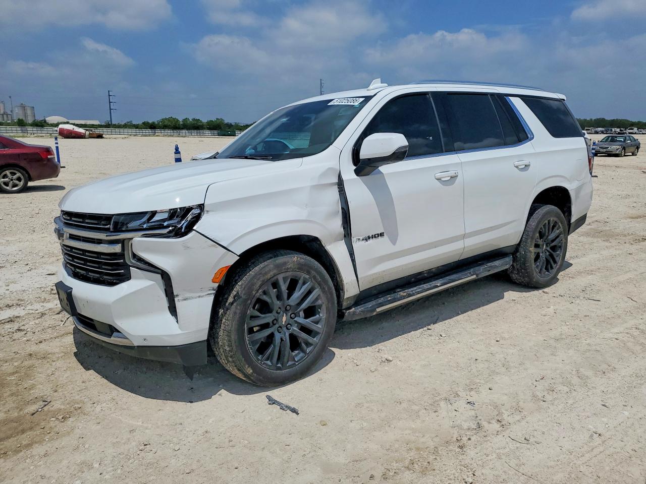 Salvage Chevrolet Tahoe Image