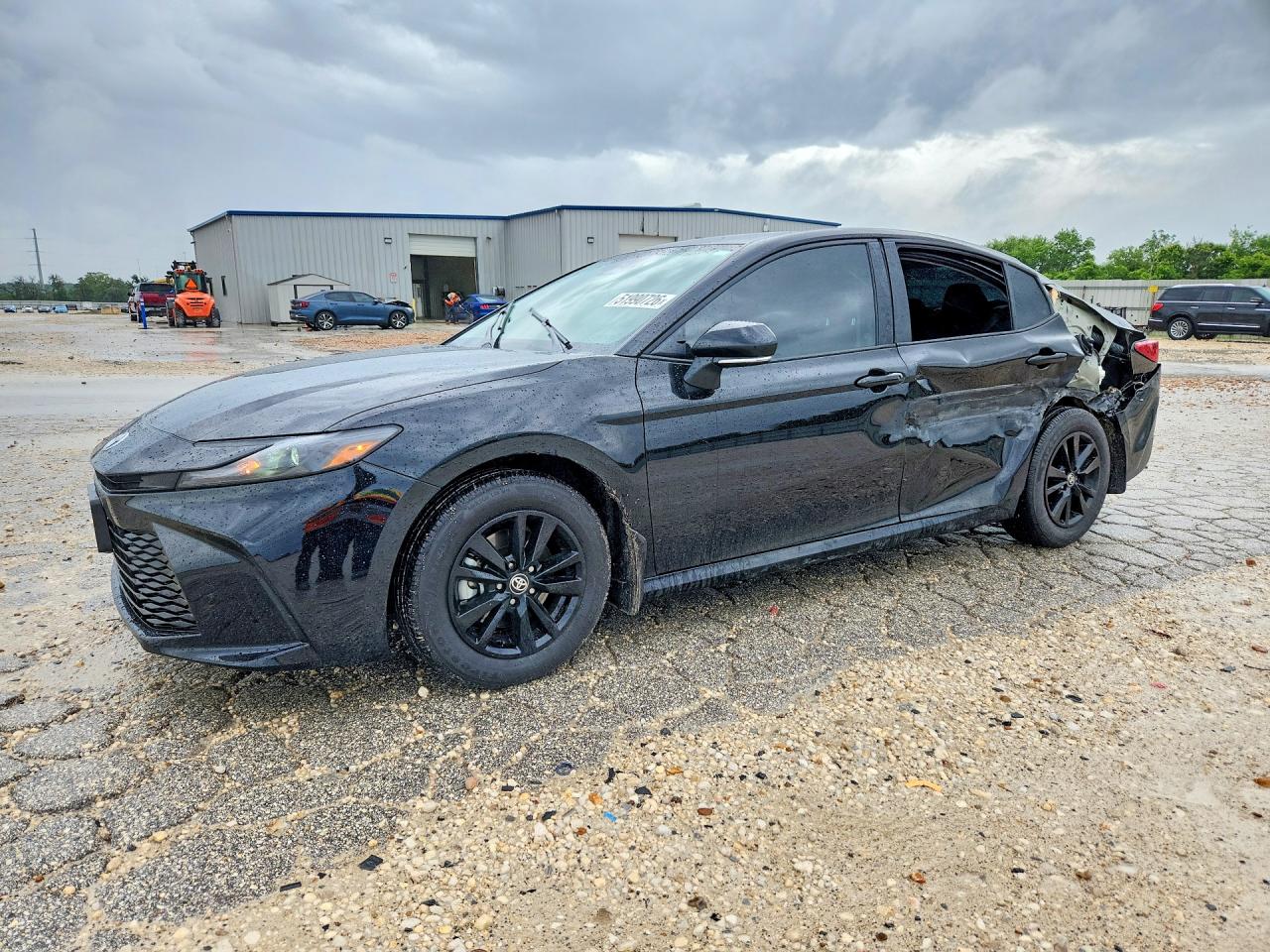 Salvage Toyota Camry Image