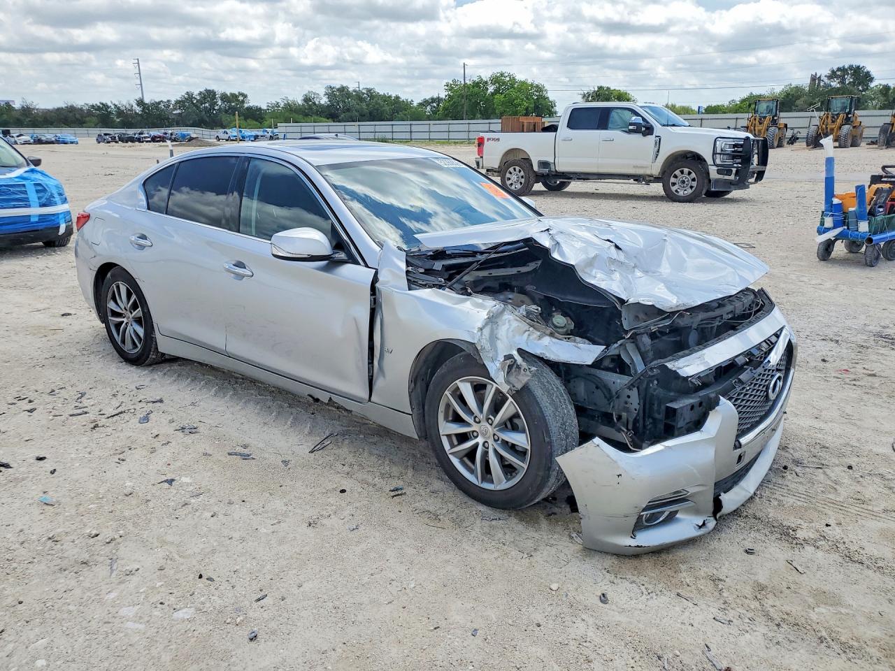 INFINITI Q50