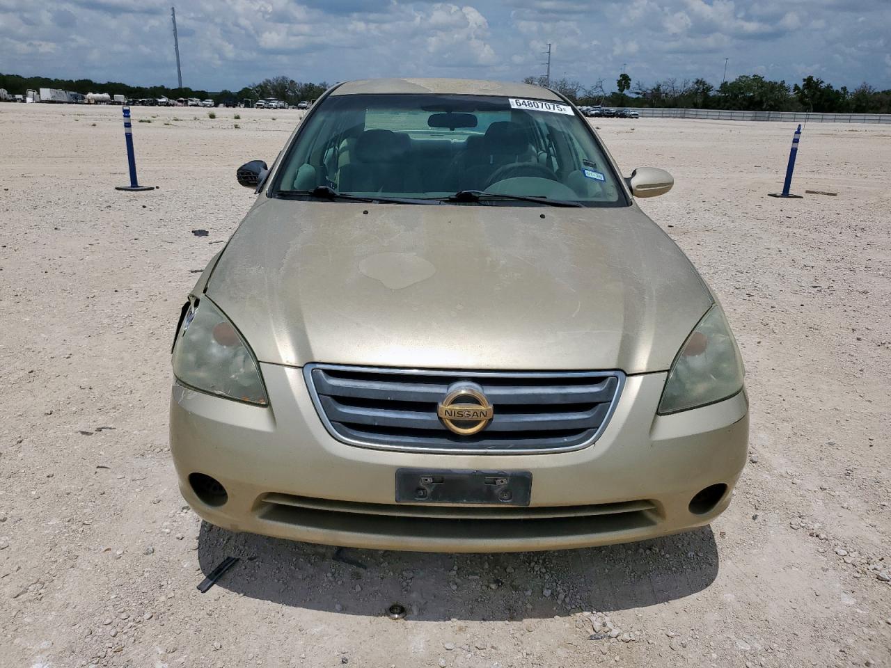 Nissan Altima Base