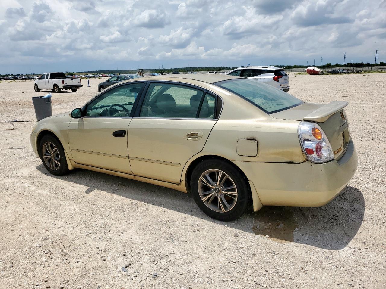 Nissan Altima Base