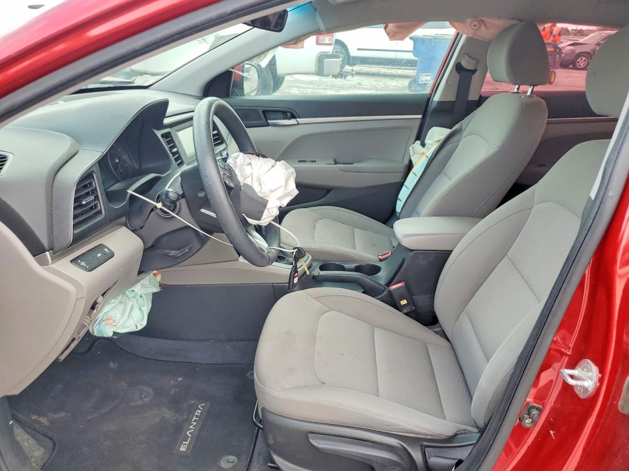 Hyundai Elandra