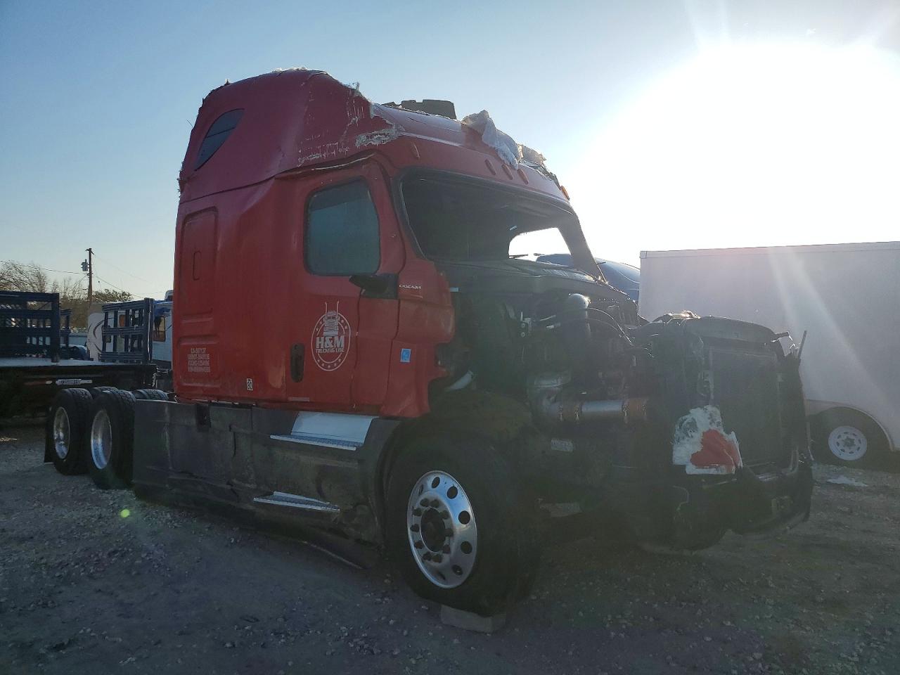 Salvage Freightliner Cascadia 126 Image