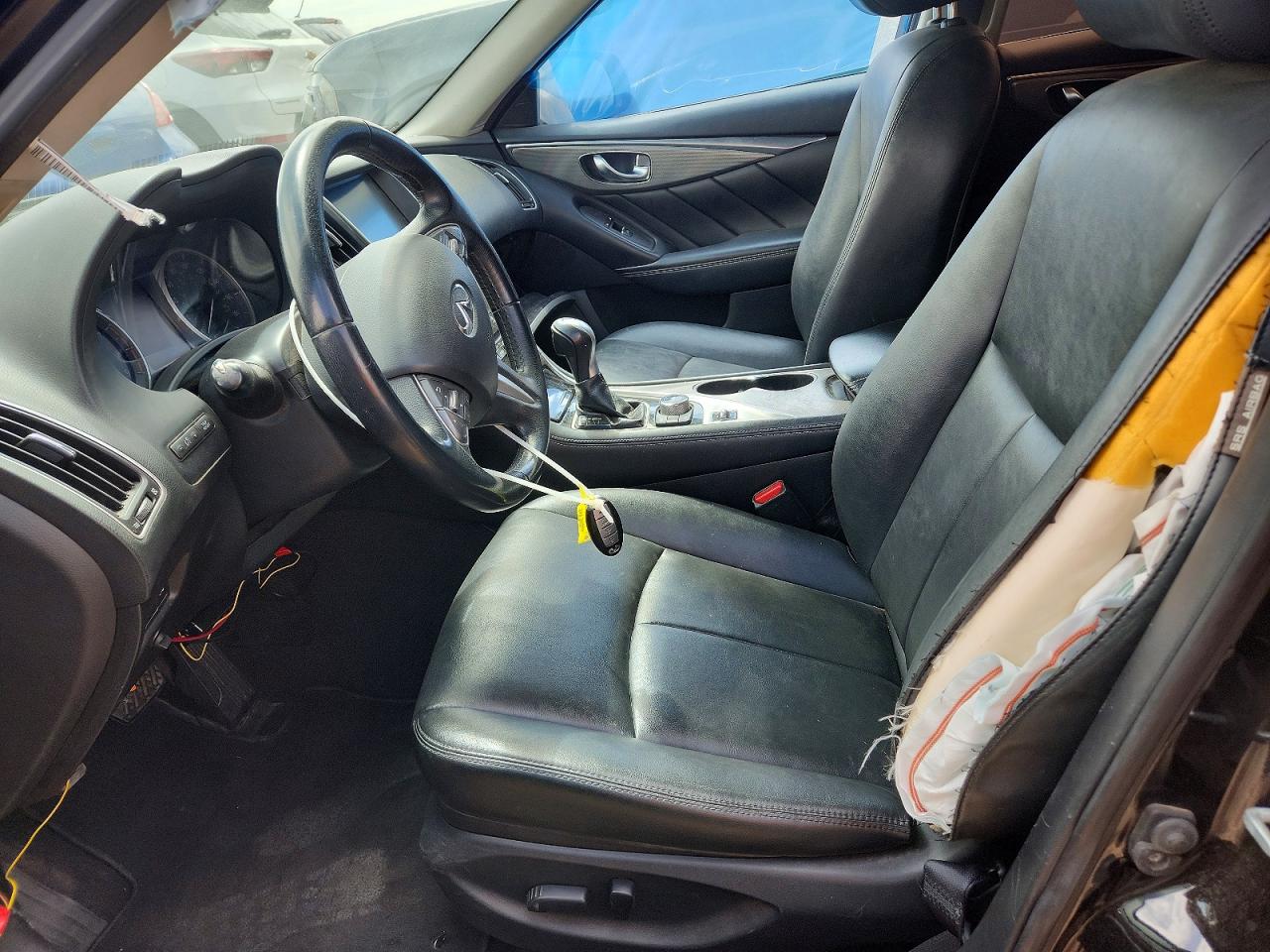 INFINITI Q50 3.0t P 3.0t Premium