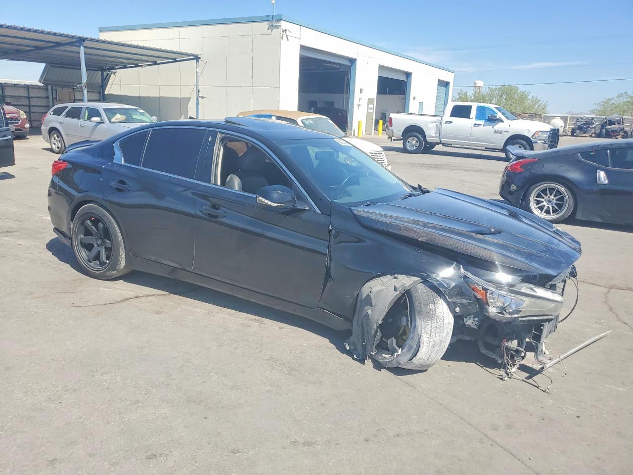 INFINITI Q50 3.0t P 3.0t Premium