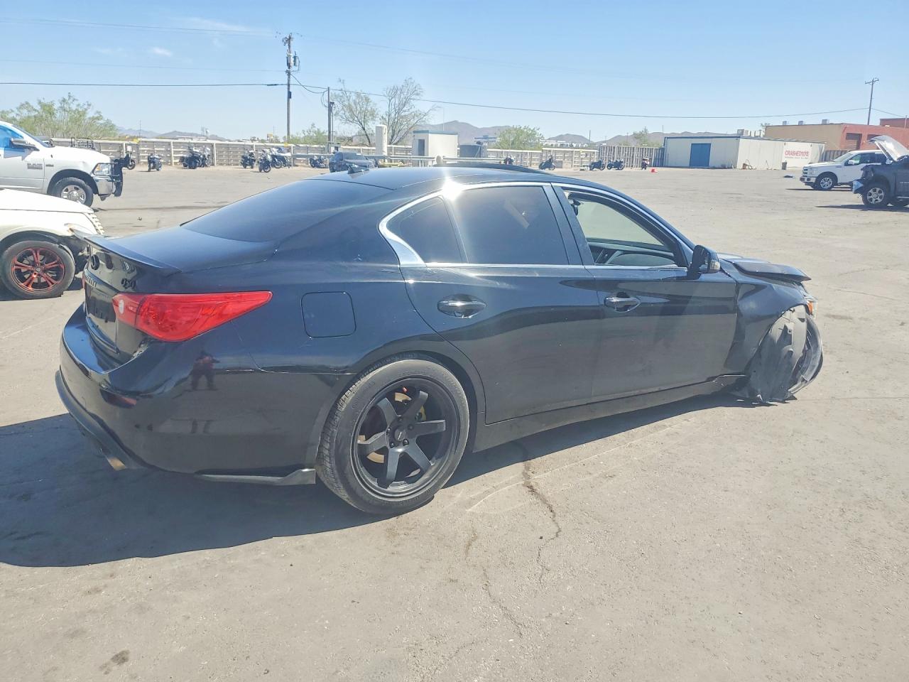 INFINITI Q50 3.0t P 3.0t Premium