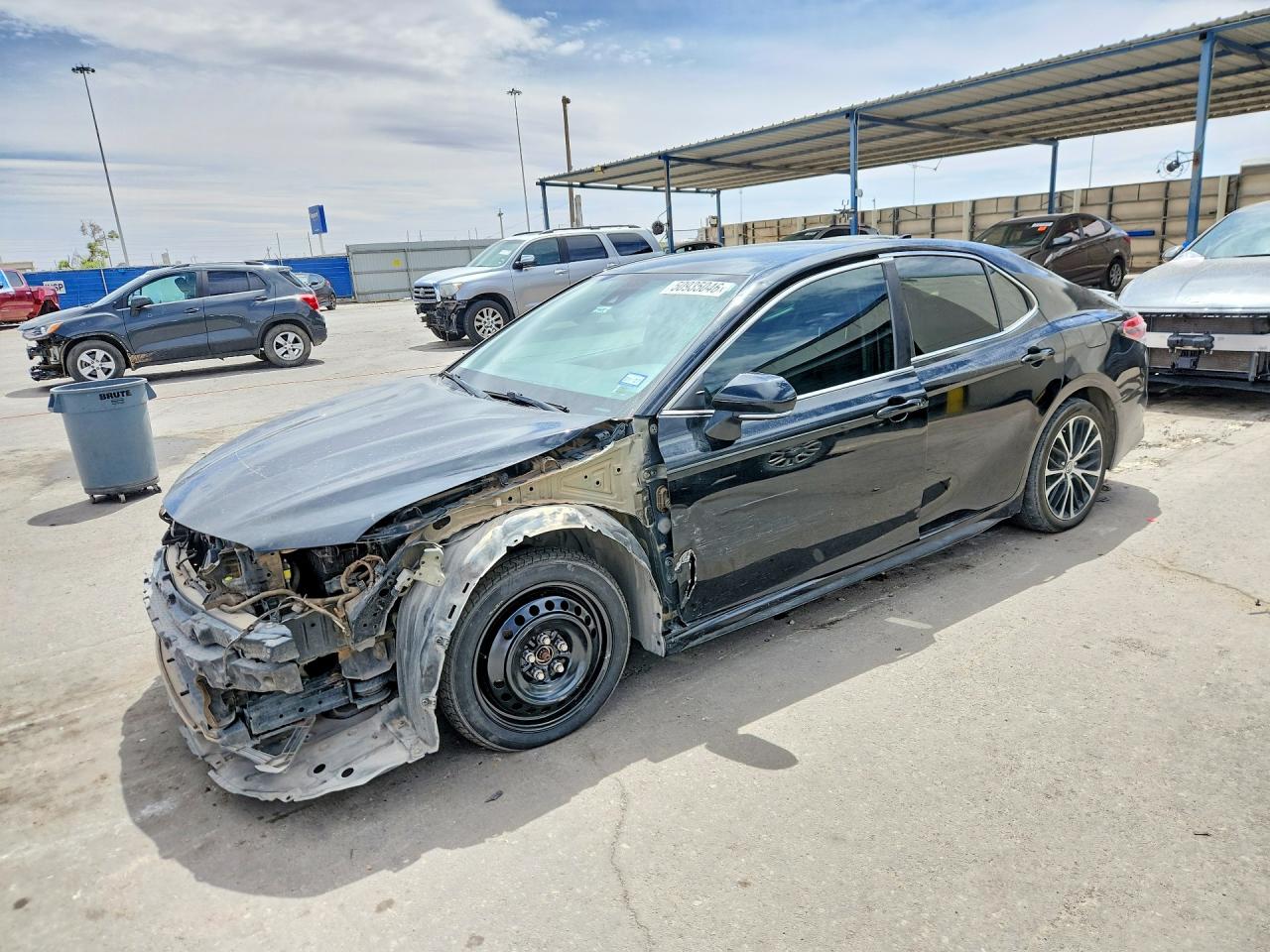 Salvage Toyota Camry Image