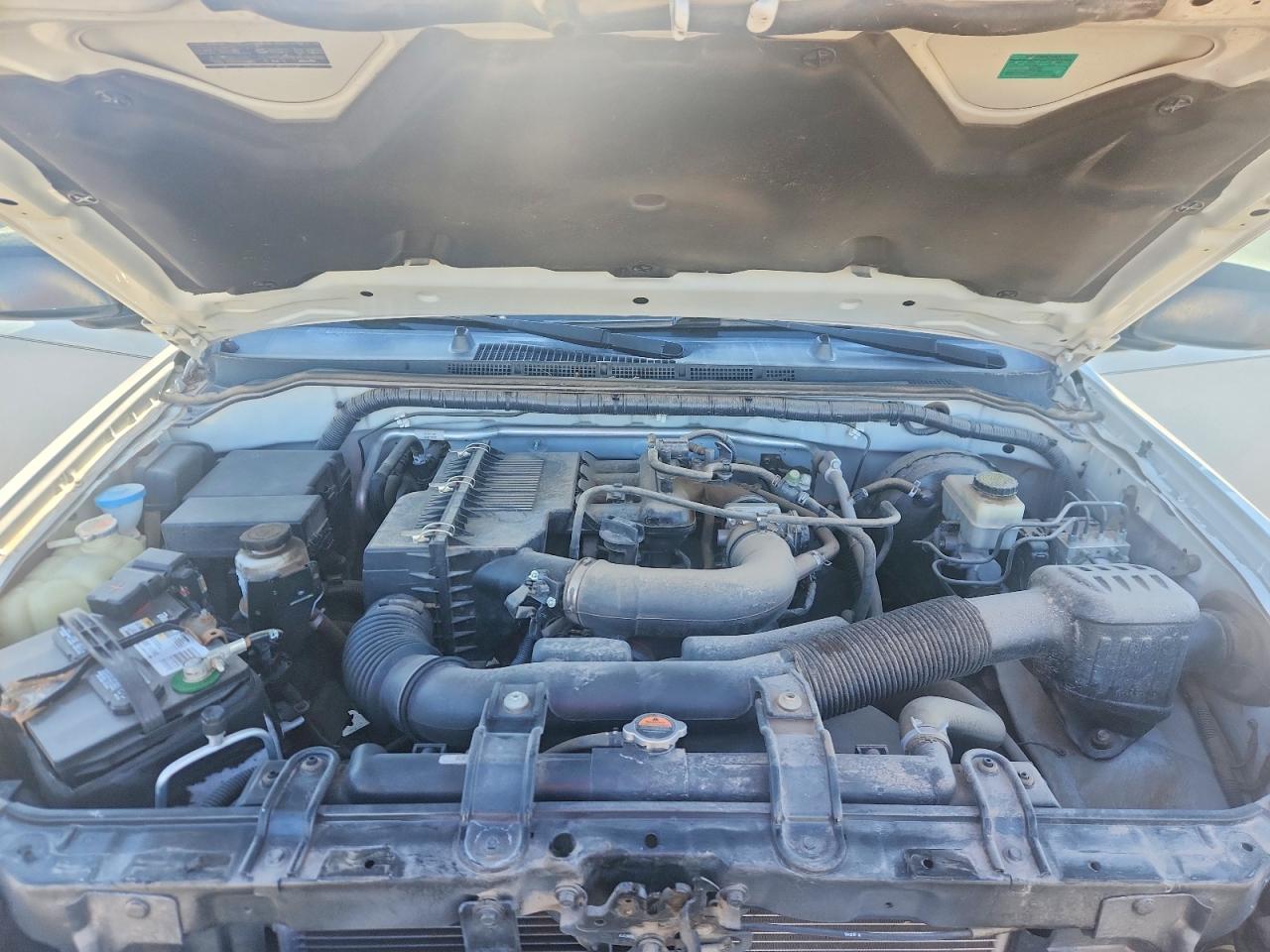 Nissan Frontier Sv