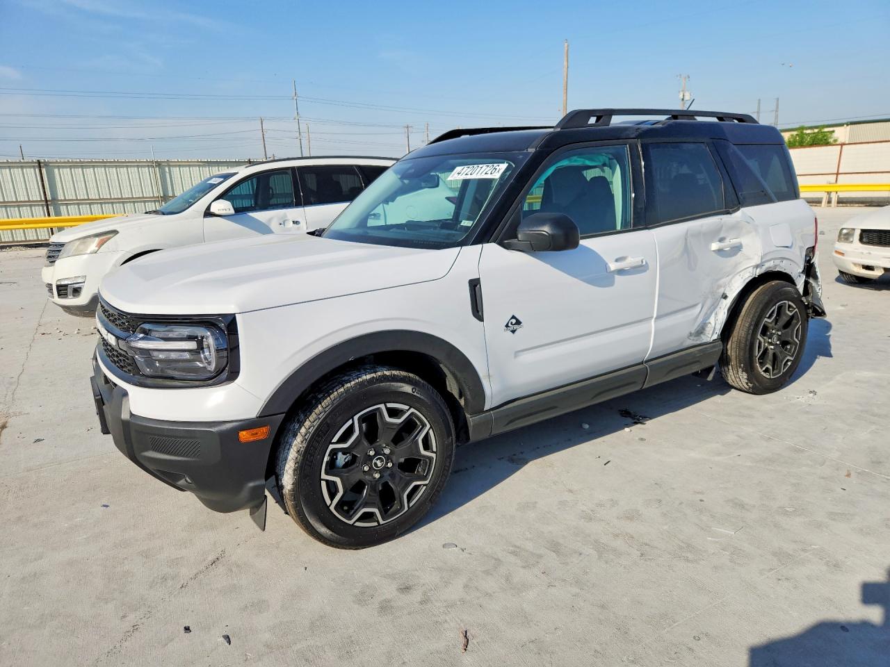 Salvage Ford Bronco Image