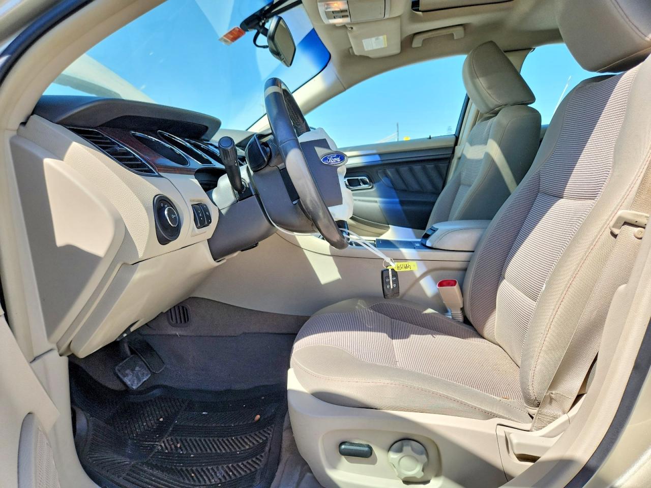 Ford Taurus Sel