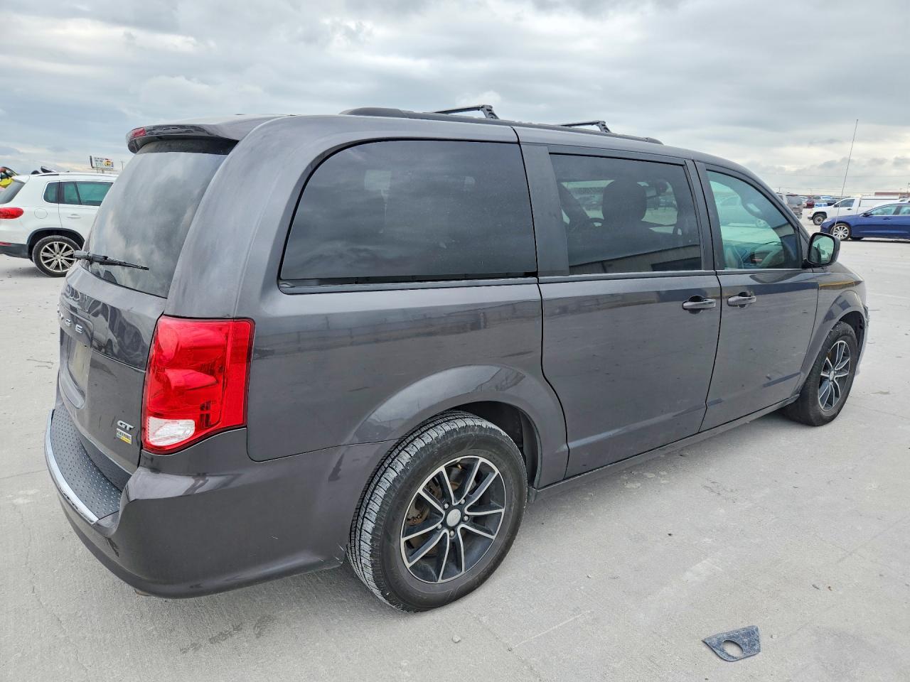 Dodge Caravan Gt