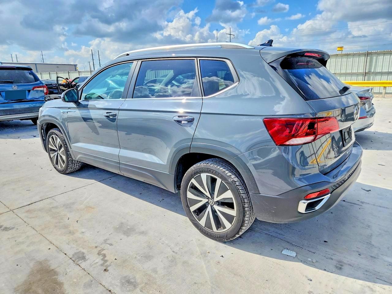 Volkswagen Taos Se