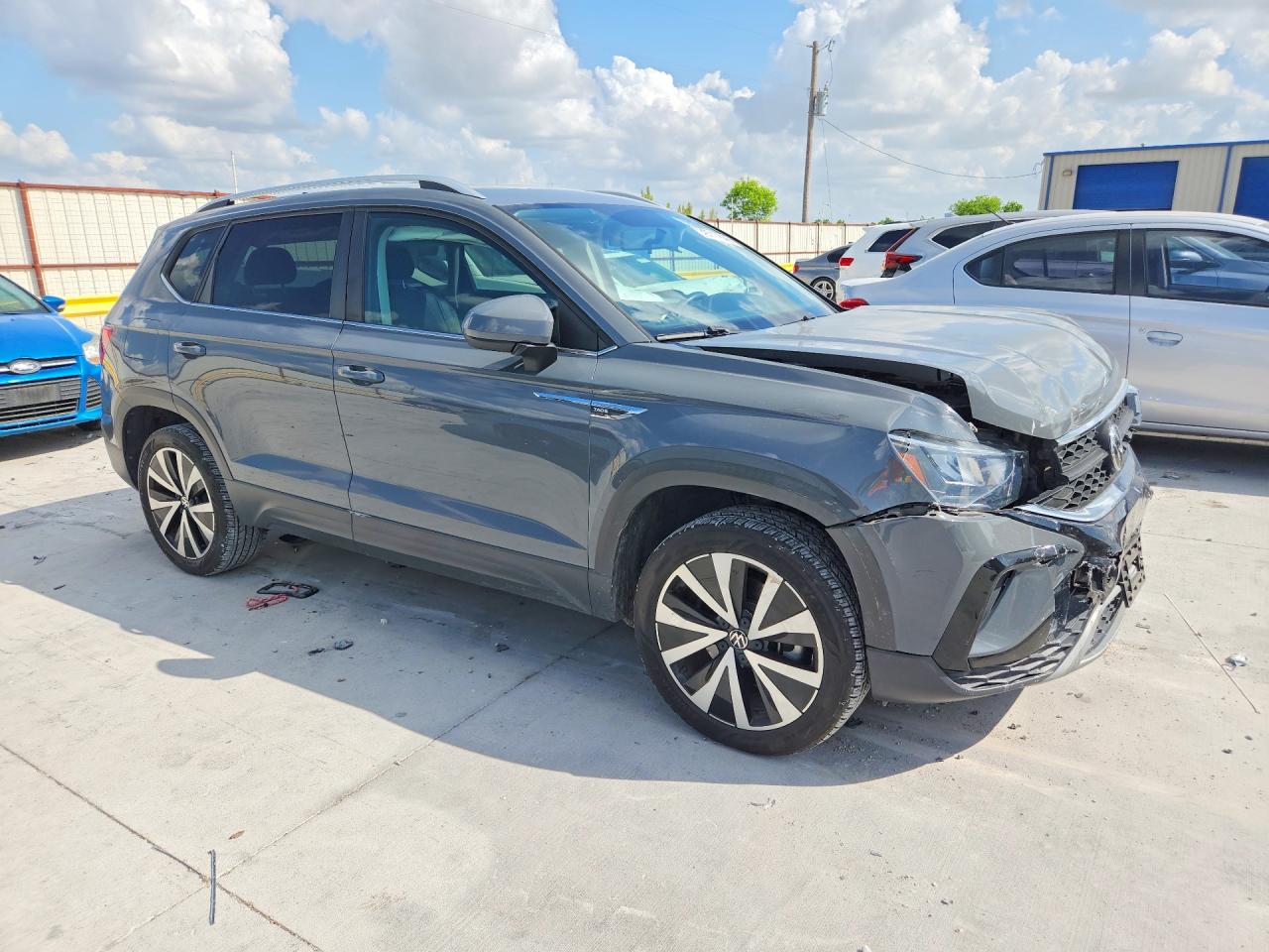 Volkswagen Taos Se