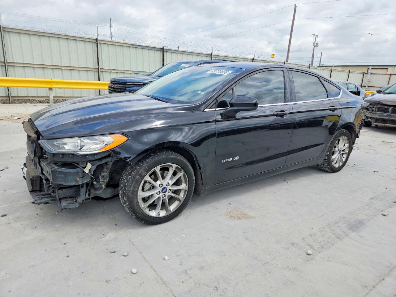 Salvage Ford Fusion Image