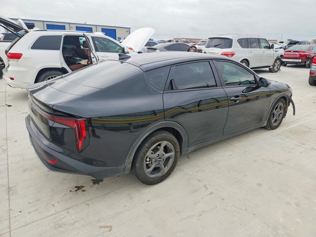 Kia K4