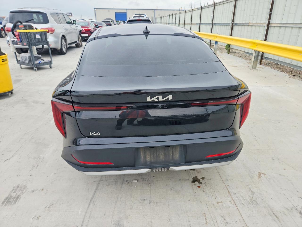 Kia K4