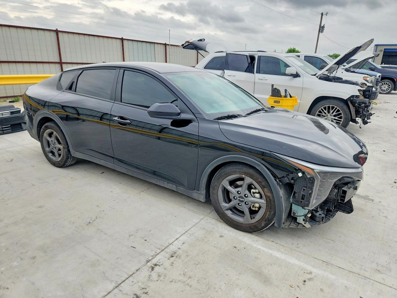 Kia K4