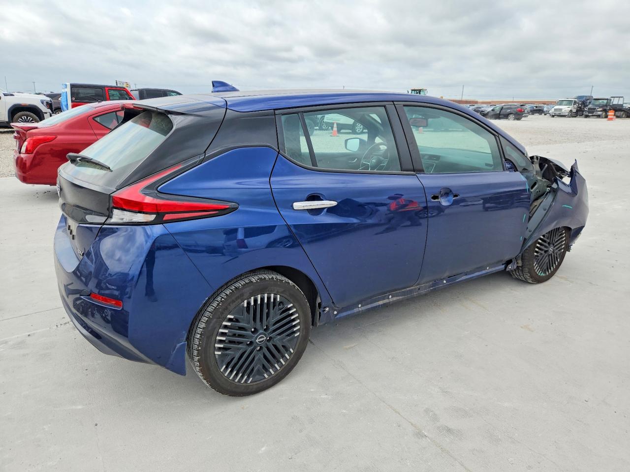 Nissan LEAF Sv Plus