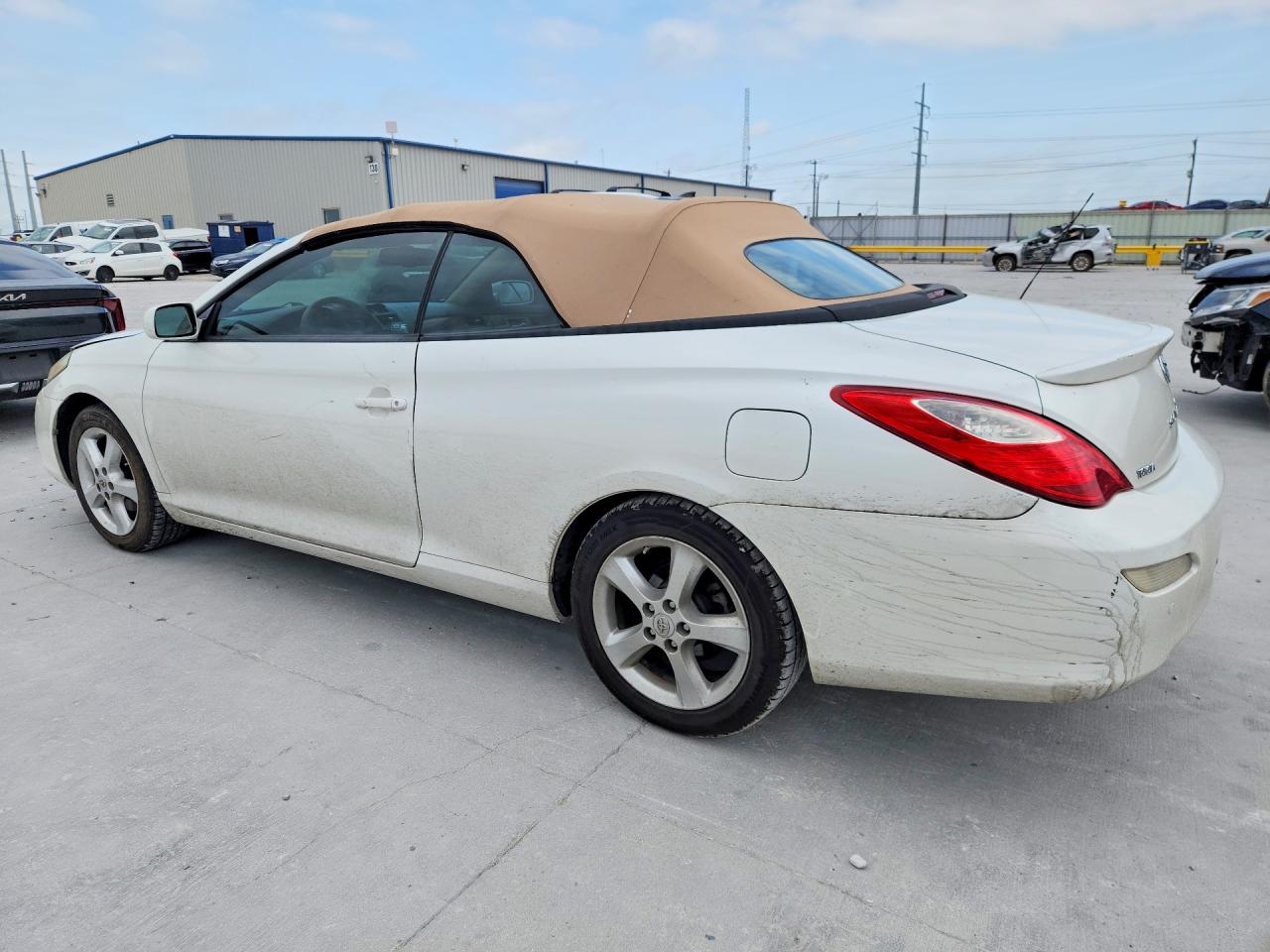 Toyota Camry Sle V6