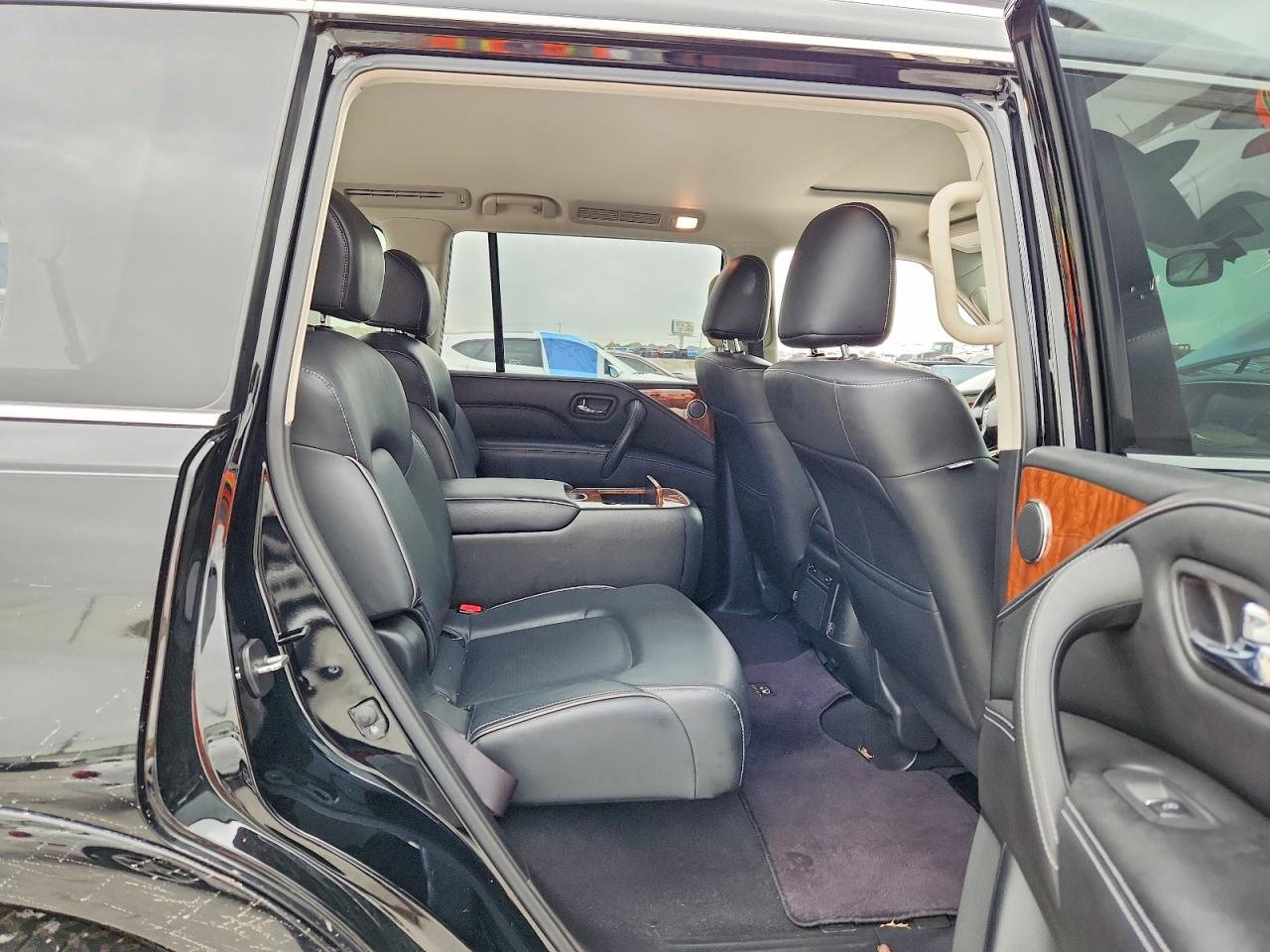 INFINITI Qx Luxe