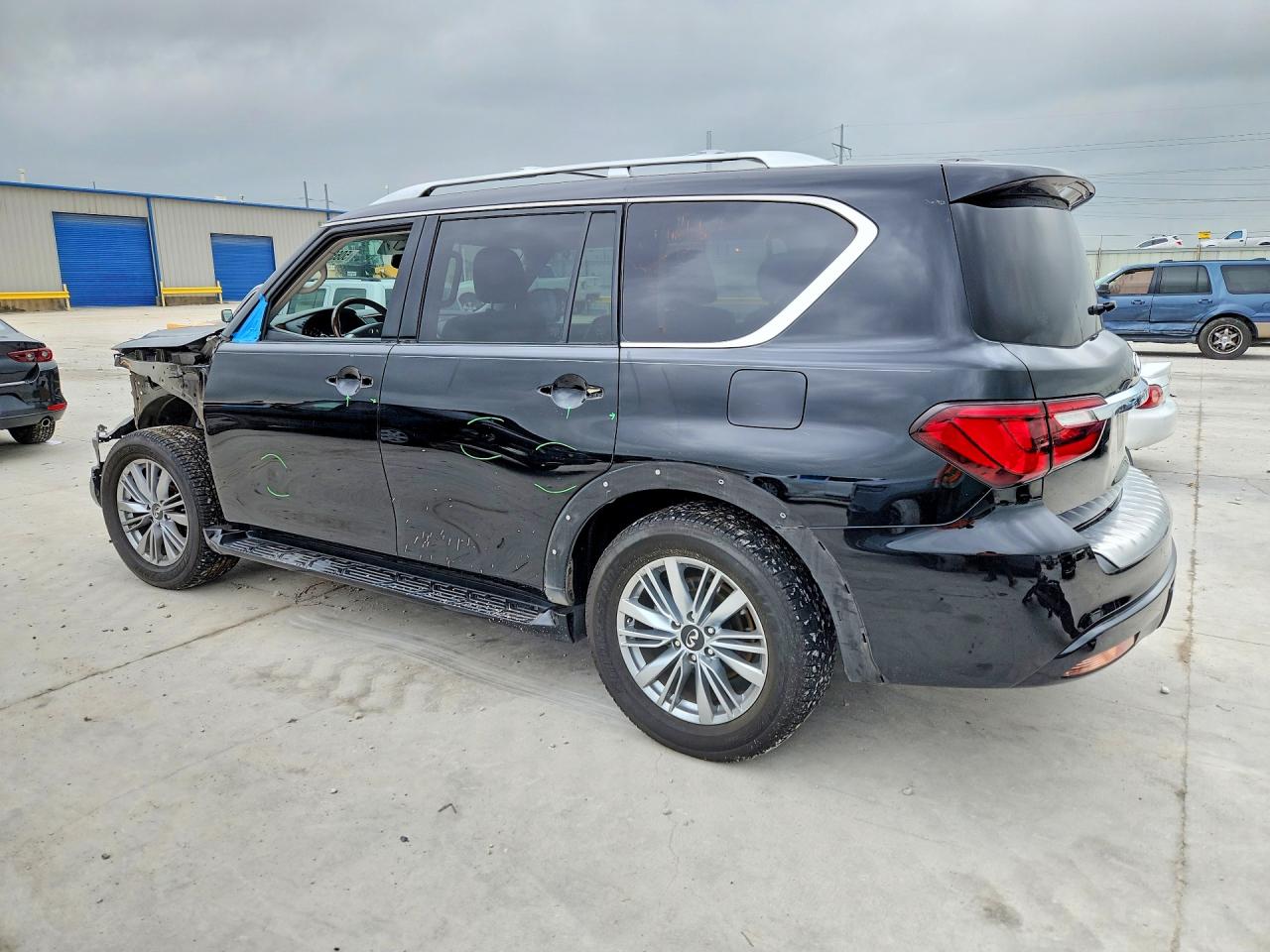 INFINITI Qx Luxe