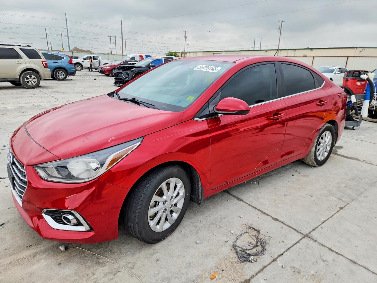 Salvage Hyundai ACCENT Image