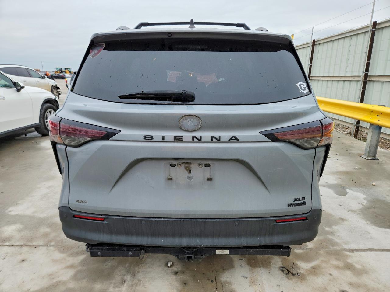 Toyota Sienna Woodland Edition