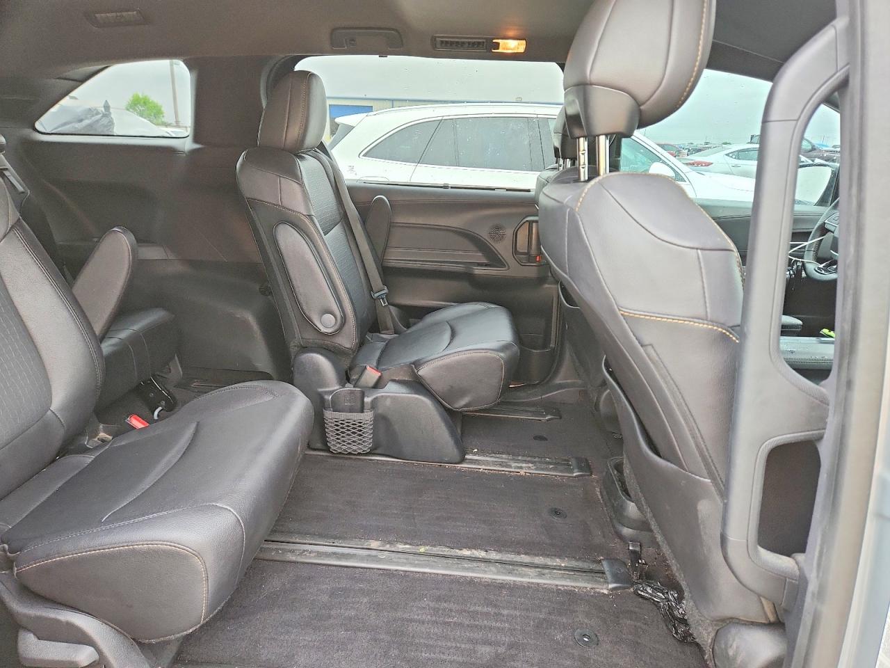 Toyota Sienna Woodland Edition