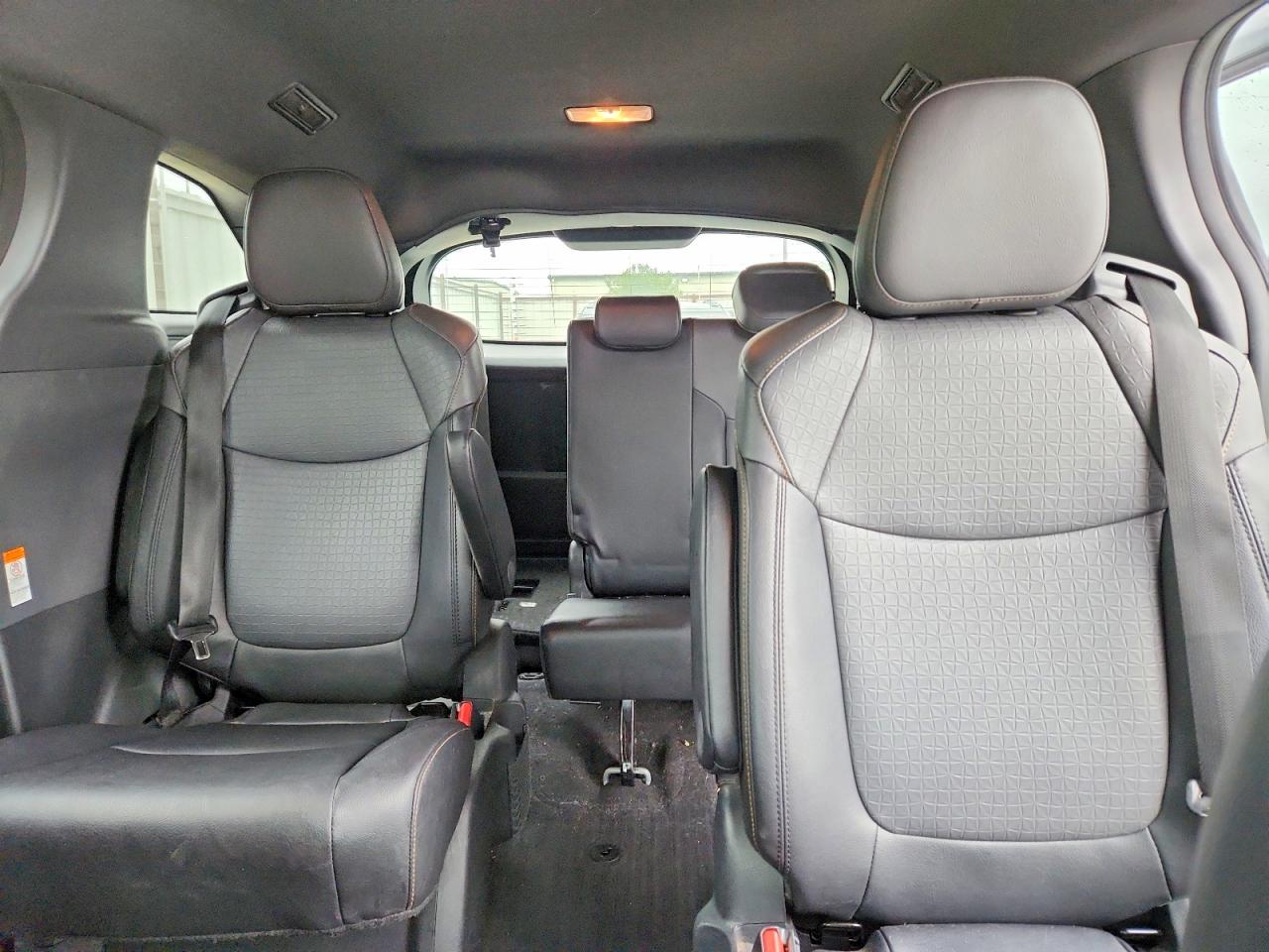 Toyota Sienna Woodland Edition