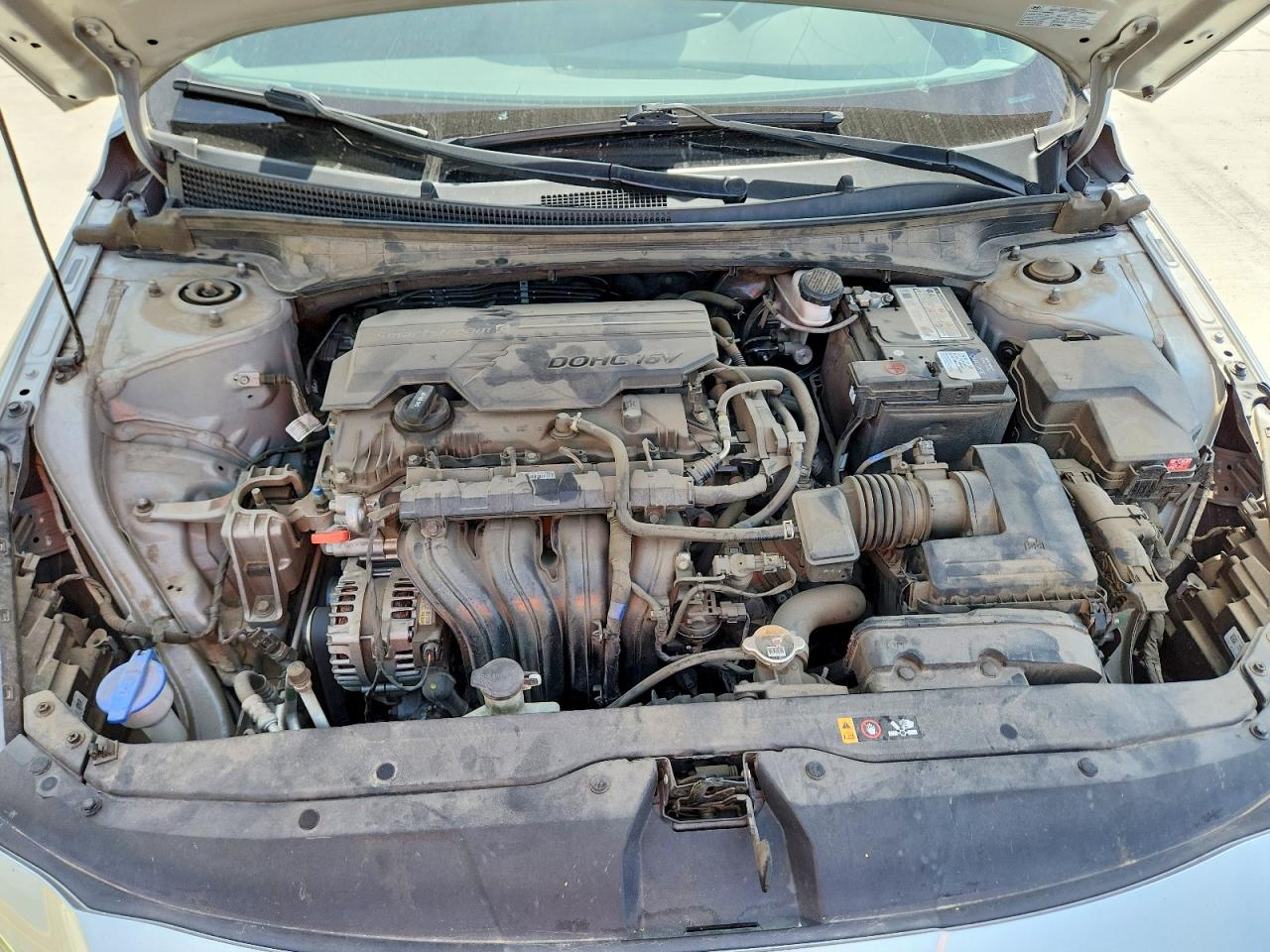 Hyundai ELANTRA Sel