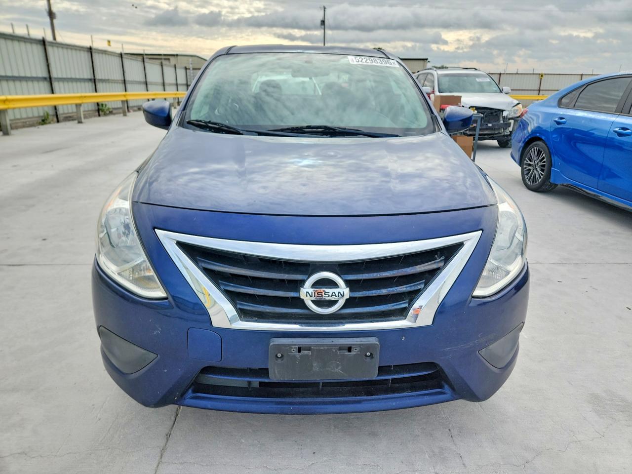 Nissan Versa Sv