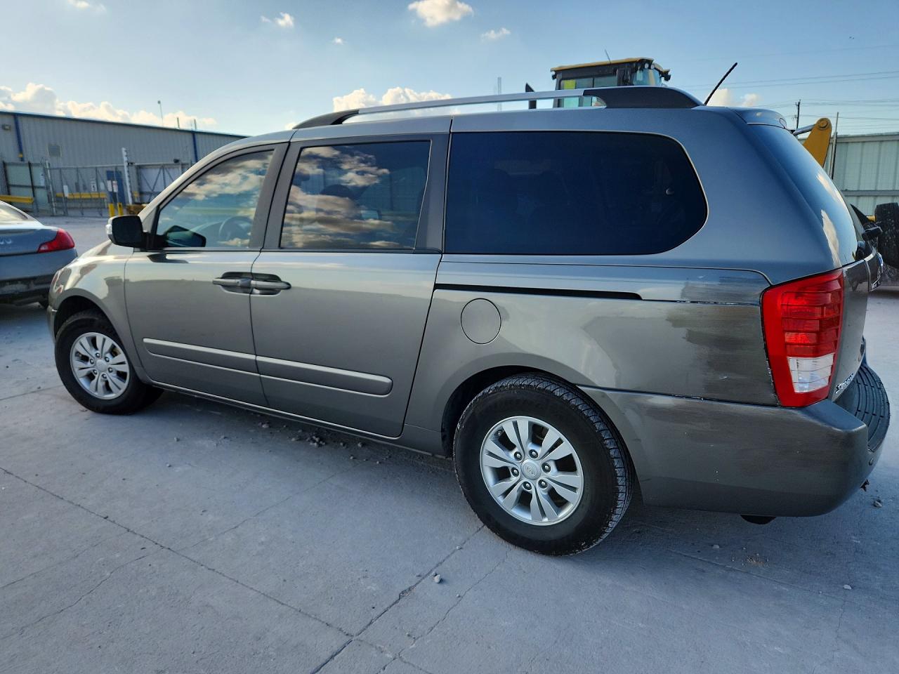 Kia Sedona Lx