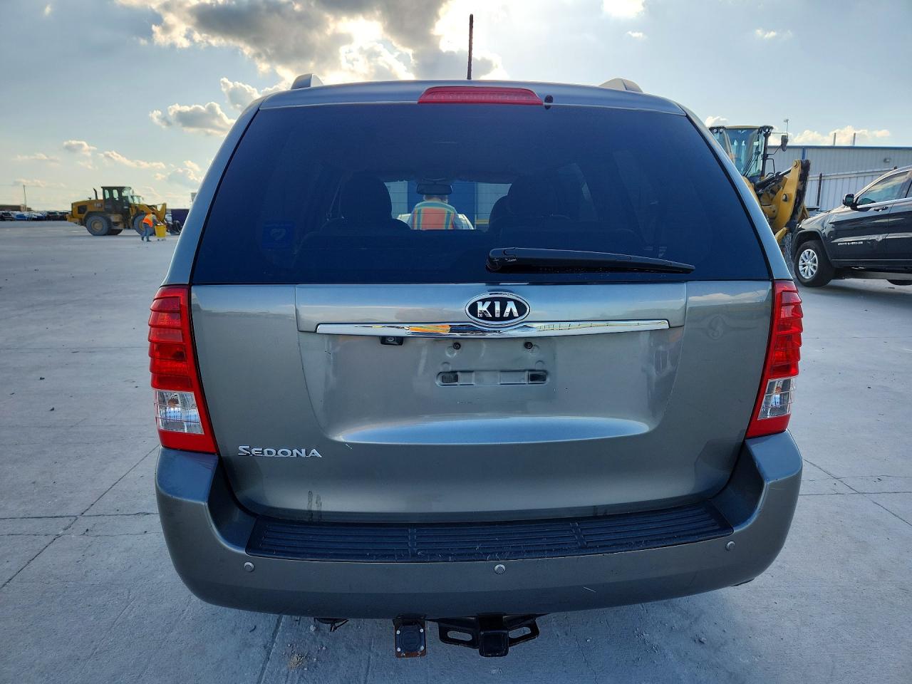 Kia Sedona Lx