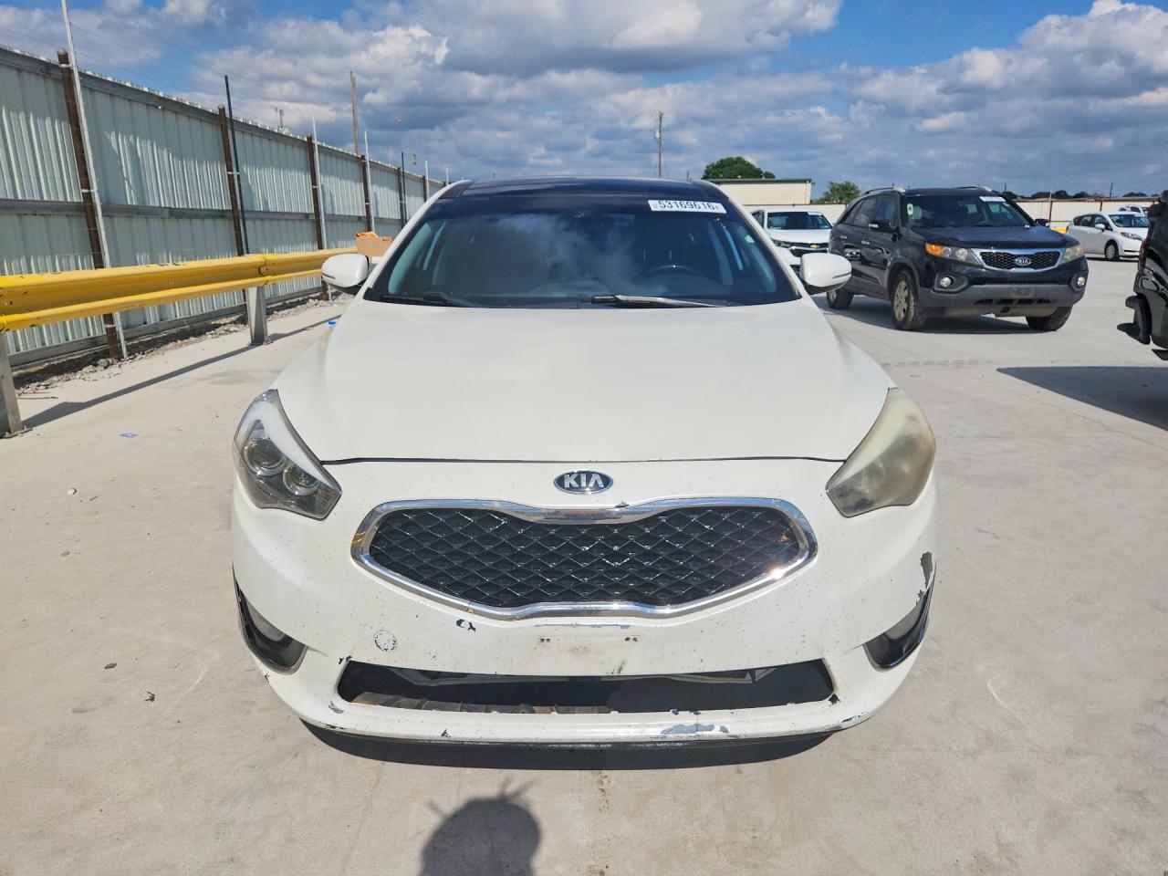 Kia Cadenza Premium