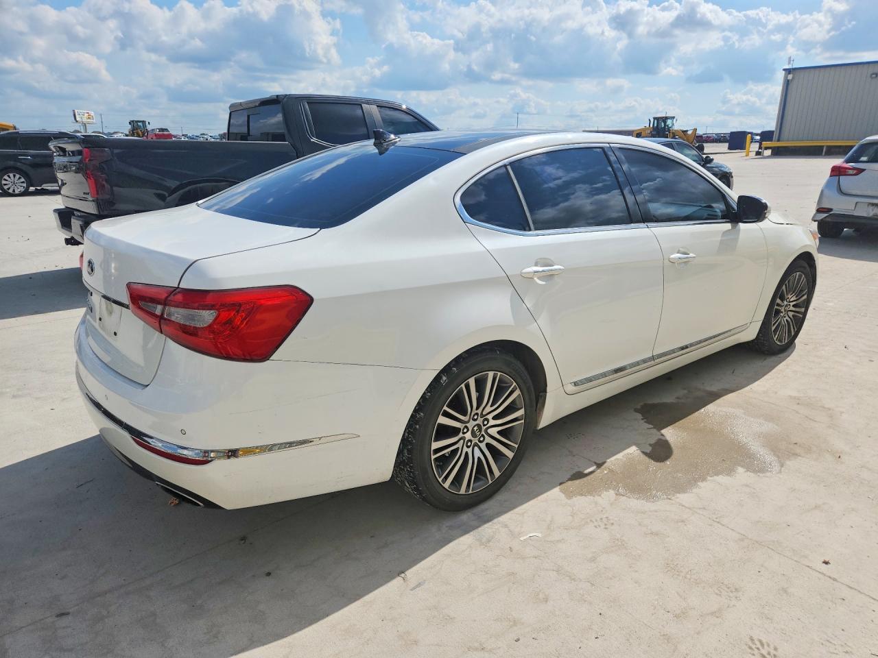 Kia Cadenza Premium