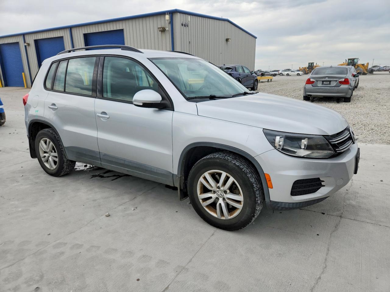 Volkswagen Tiguan S