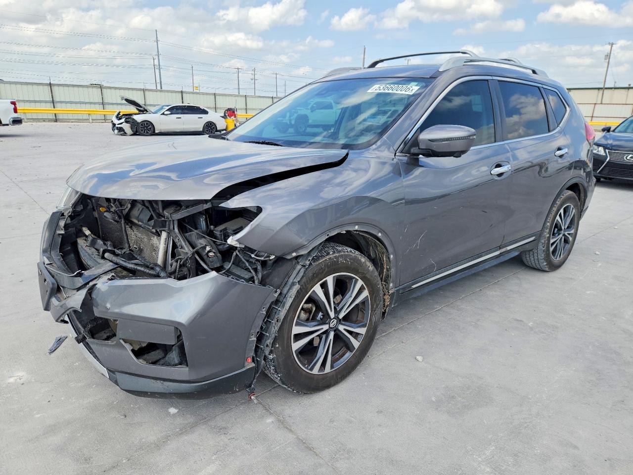 Salvage Nissan Rogue Image