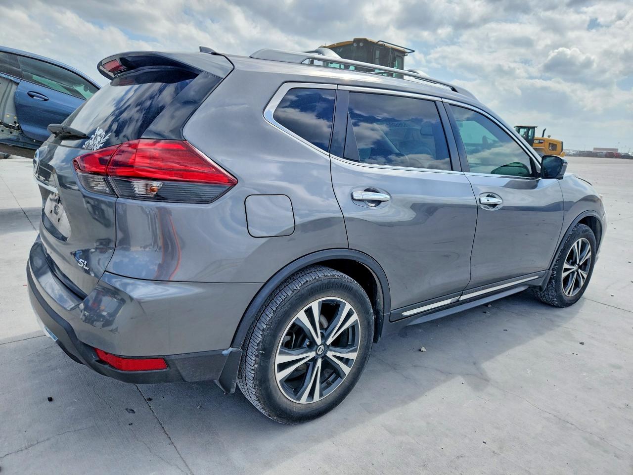 Nissan Rogue S