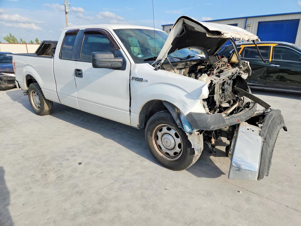 Ford F-150 Super Cab