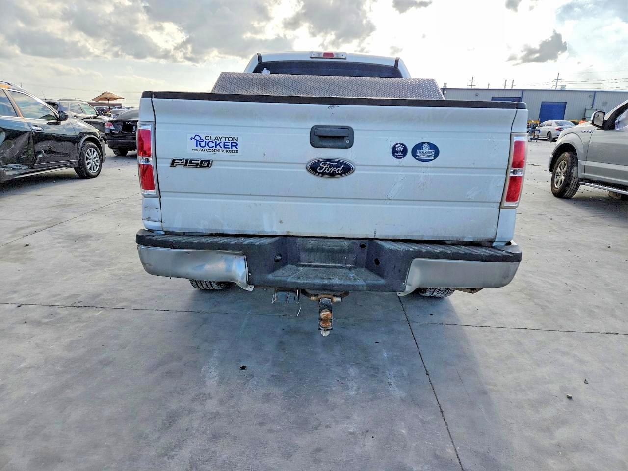 Ford F-150 Super Cab
