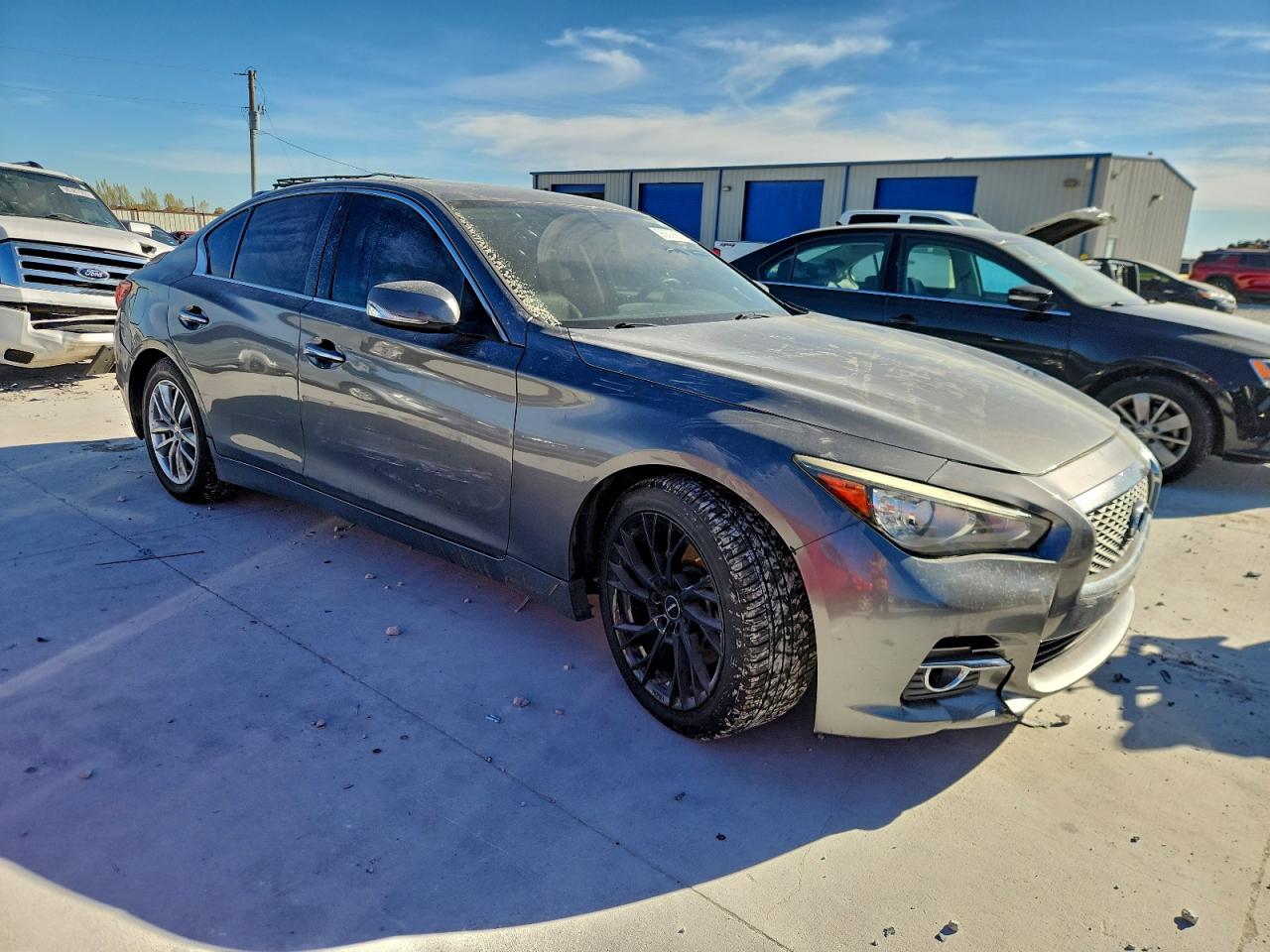 INFINITI Q50 Base